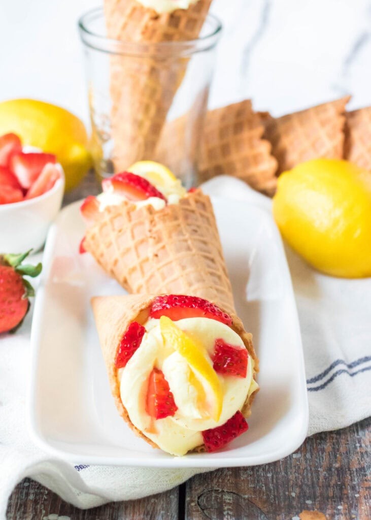 Ferahlatan Limonlu Cheesecake Külahları: Yazın Vazgeçilmez Lezzeti